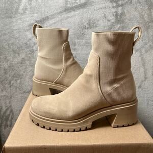 Steve Madden Holley Sand Suede Chunky Block Heel Rounded Toe Pull On Boots Sz 11